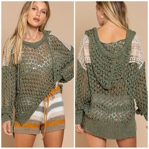 POL Green and Cream V-Neck Crochet Sweater